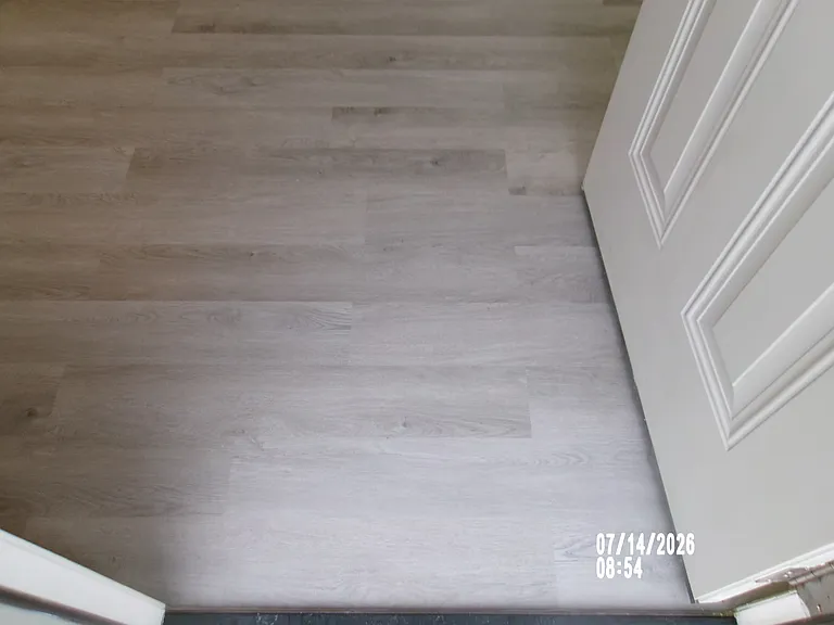 633 9th Ave NE #633 — Photo 3