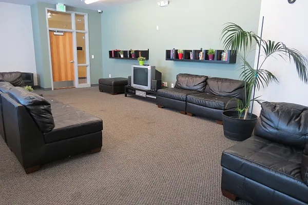 Reniassance Riverfront Lofts — Photo 3