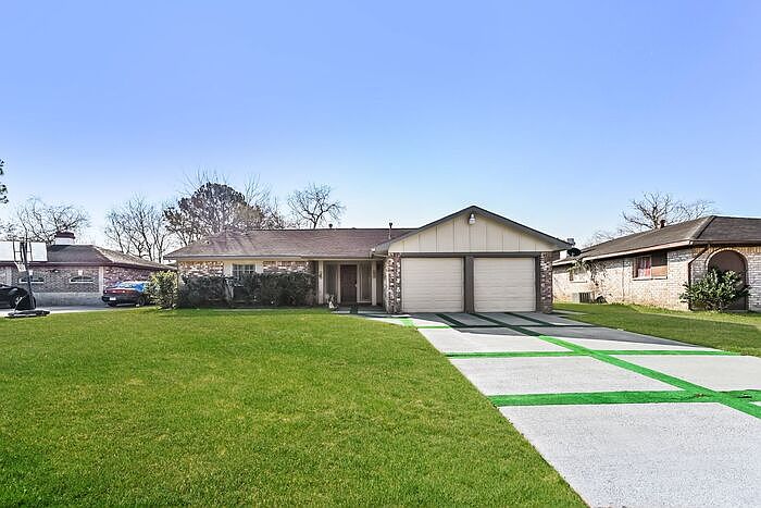 1st image of 6907 Castleview Ln