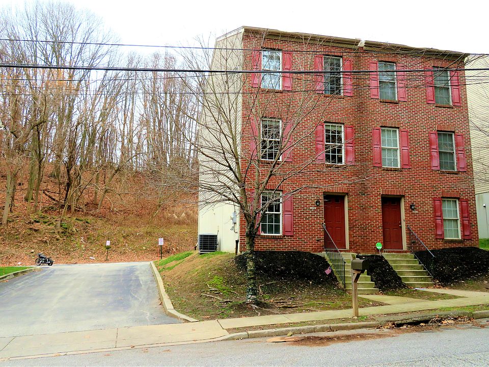 1st image of 270 Parker Ave