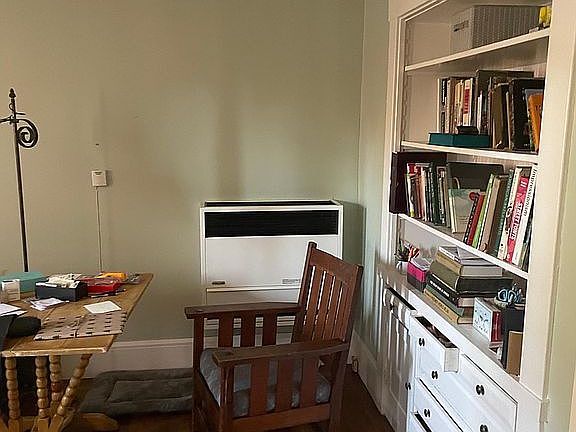 Dining area built in