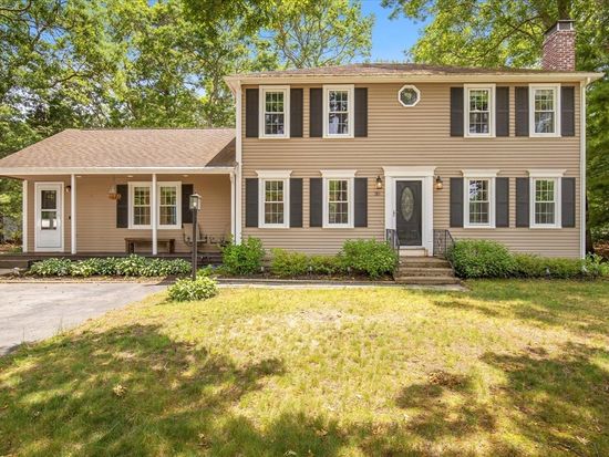30 Brandeis Ln, Plymouth, MA 02360