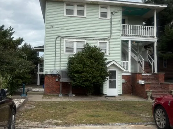 594 W Ocean View Ave #2, Norfolk, VA 23503