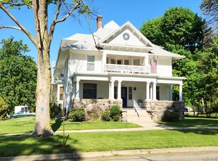 224 Grove St, Hudson, MI 49247