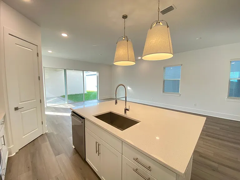 12668 Clear Sapphire Dr — Photo 4