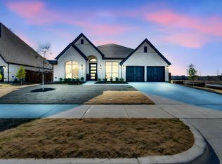 837 Peppervine Dr, Waxahachie, TX 75165