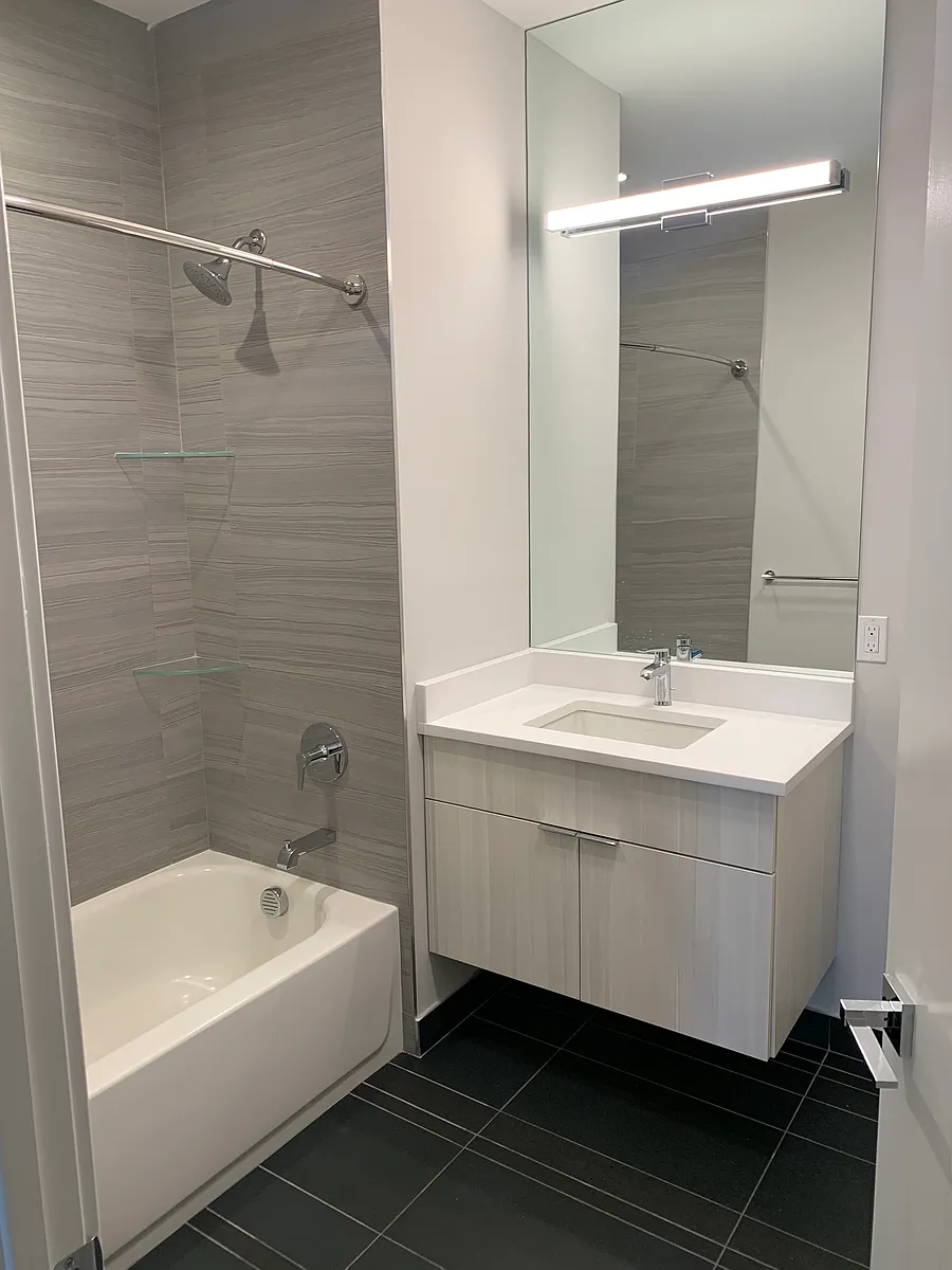 Building Photo - 209 Oakdene Pl #305