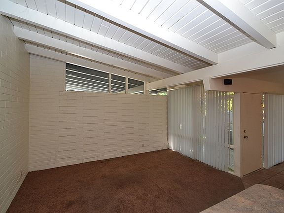 5th image of 2281 E Lincoln Ln