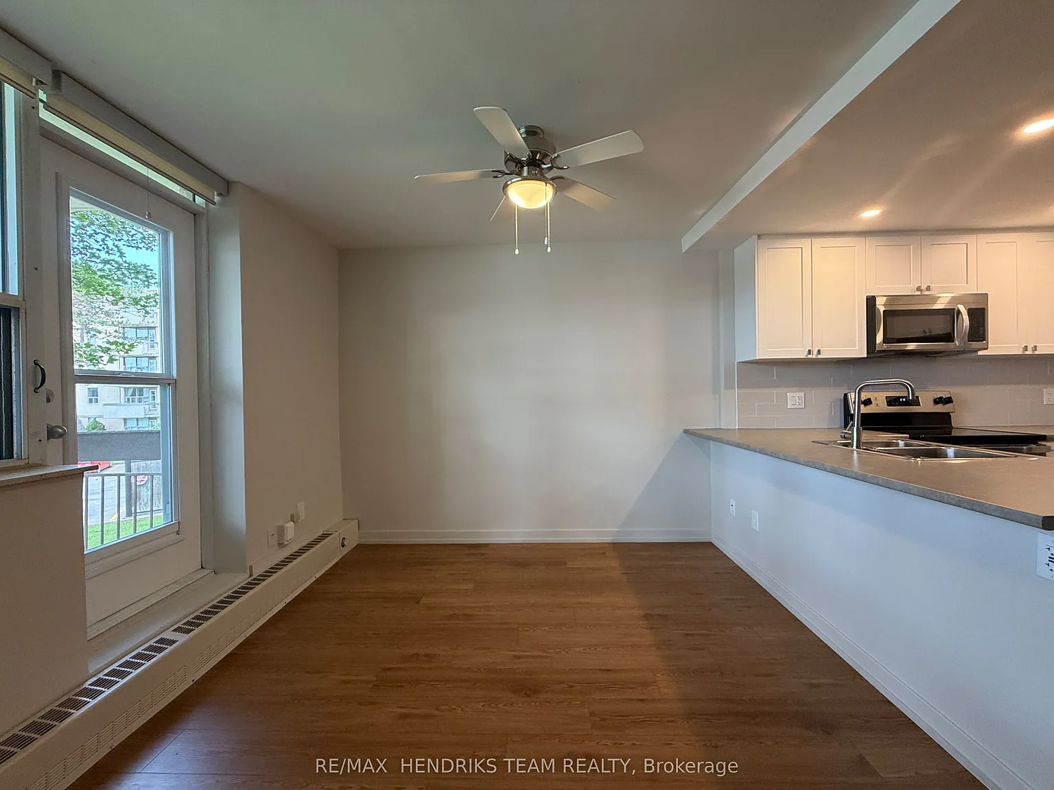2 bed, $2,010 — Photo 3