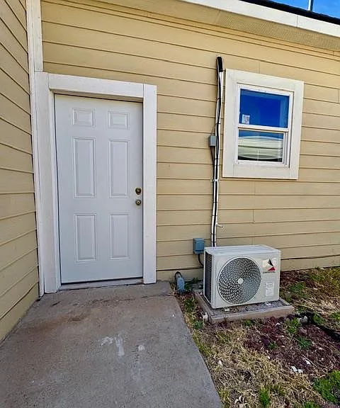 2401 W Covey Ln — Photo 32