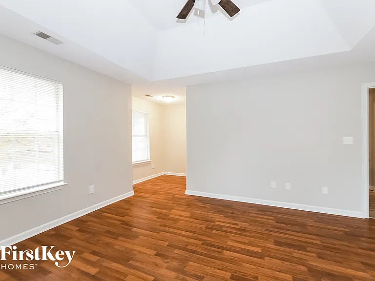 70 Center Oak Dr — Photo 13