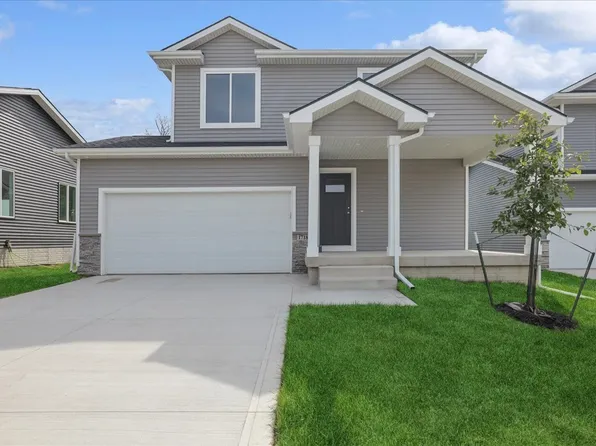 1718 Willow Ct, Norwalk, IA 50211