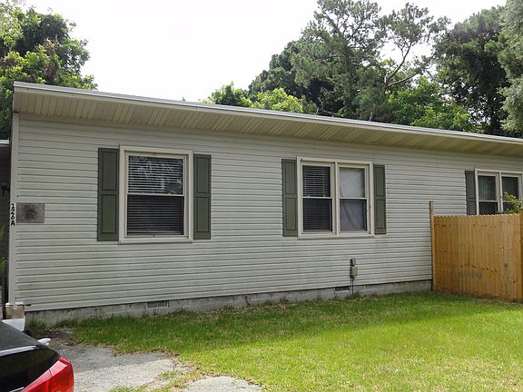 3rd image of 126 Taylor Blvd