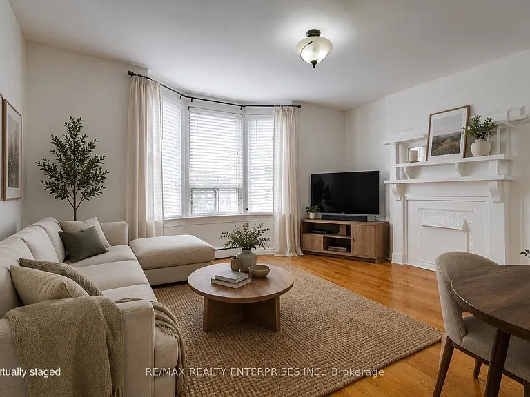 488 Logan Ave — Photo 5