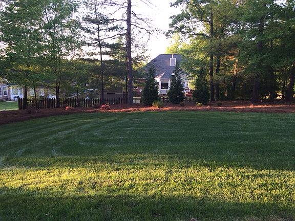5th image of 4612 Amberside Dr