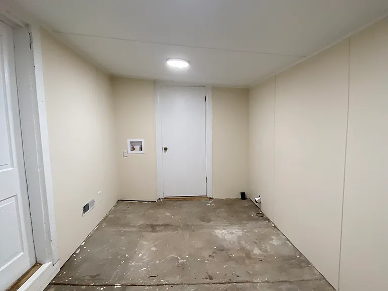 614 Moyers Ave — Photo 10
