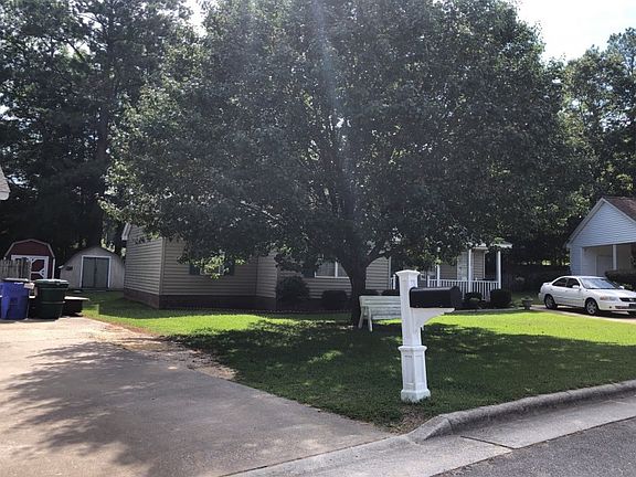 3rd image of 105 Sara Dr