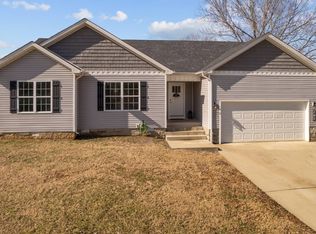 207 Twin Hills Dr, Greenville, KY 42345