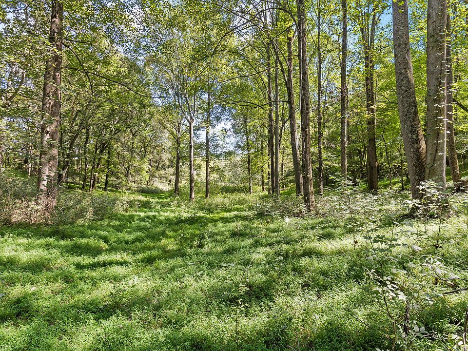 10th image of 1818 Preacher Holt Rd