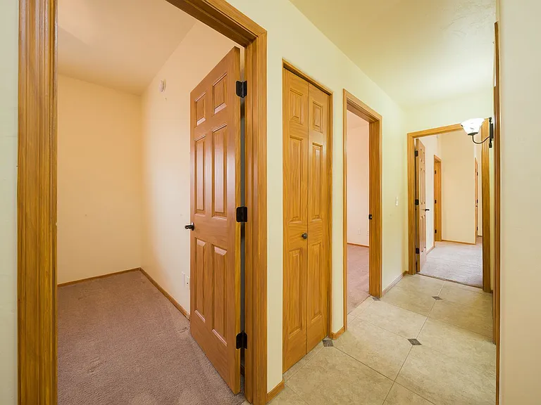 3073 W Placita Montessa — Photo 11