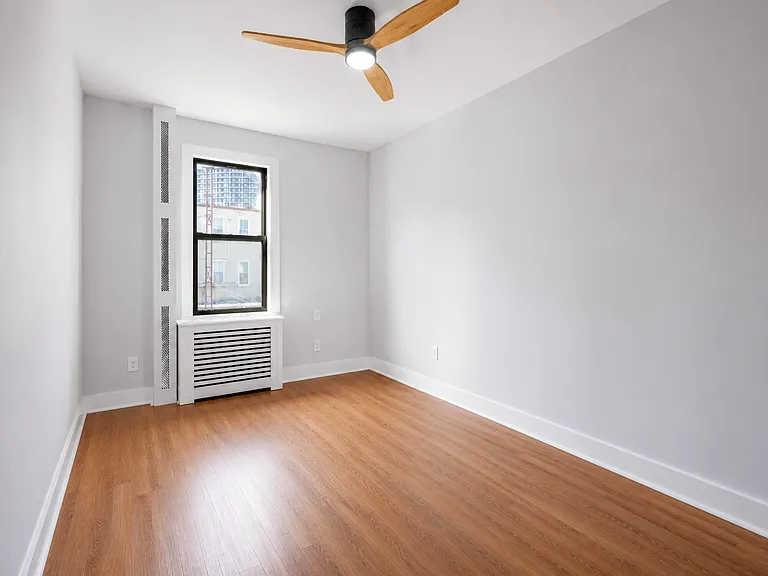 25-38 18th St #2 — Photo 7