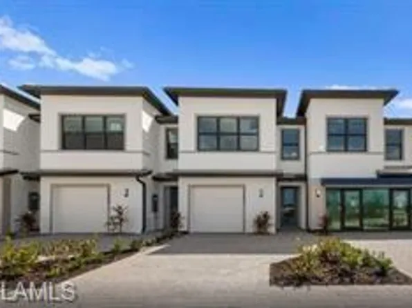 27825 Solis Grande Dr, Bonita Springs, FL 34135