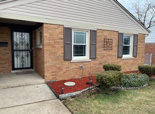 801 Oakton St, Park Ridge, IL 60068