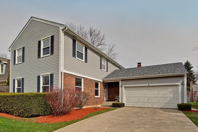 1st image of 8 Altoona Ct