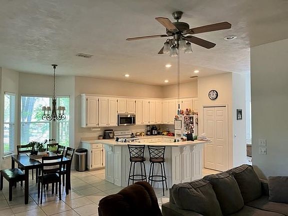 3rd image of 3998 Forsythe Park Ct