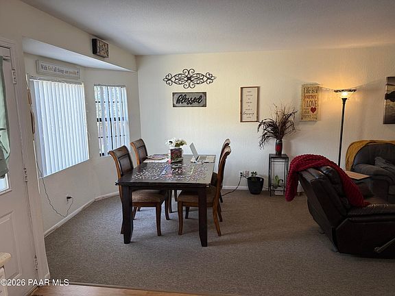 3rd image of 1275 N Tapadero Dr