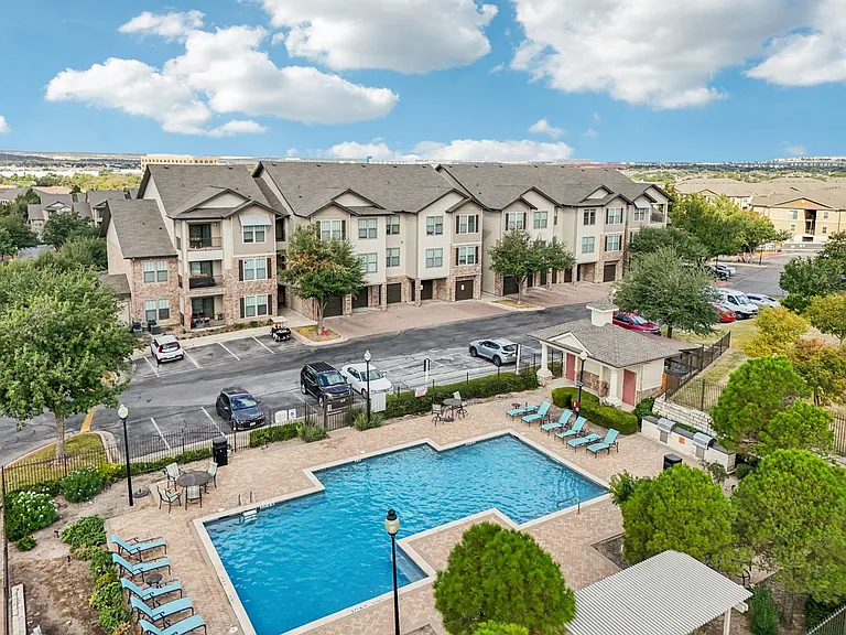 Las Brisas Apartments in Round Rock, Texas