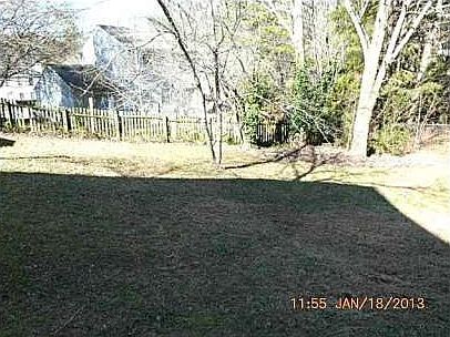 3rd image of 4467 Highland Pl NE