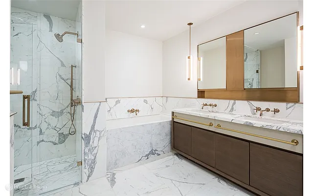 Rented by Douglas Elliman | media 19