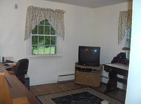 1st image of 21 Silver Ln
