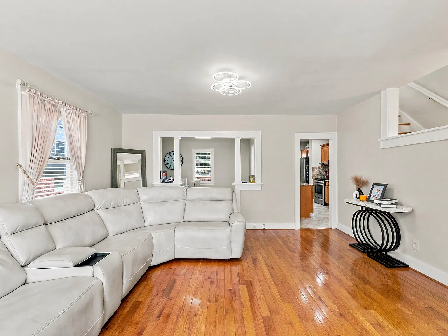 2 bed, 1525 sqft, $3,500 — Photo 4