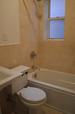 Rented by CoSo Apartments | media 22