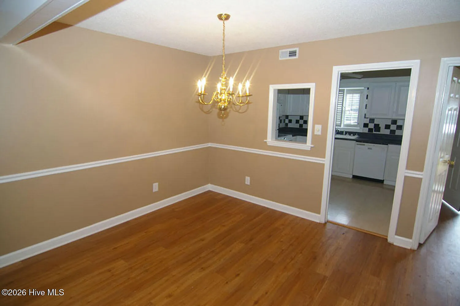 Studio, 2.5 bath, $1,500 — Photo 4