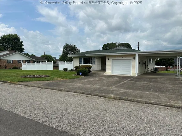 2015 Maxwell Ave, Point Pleasant, WV 25550