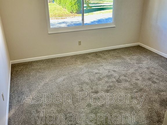5th image of 2216 Piper Pl #1