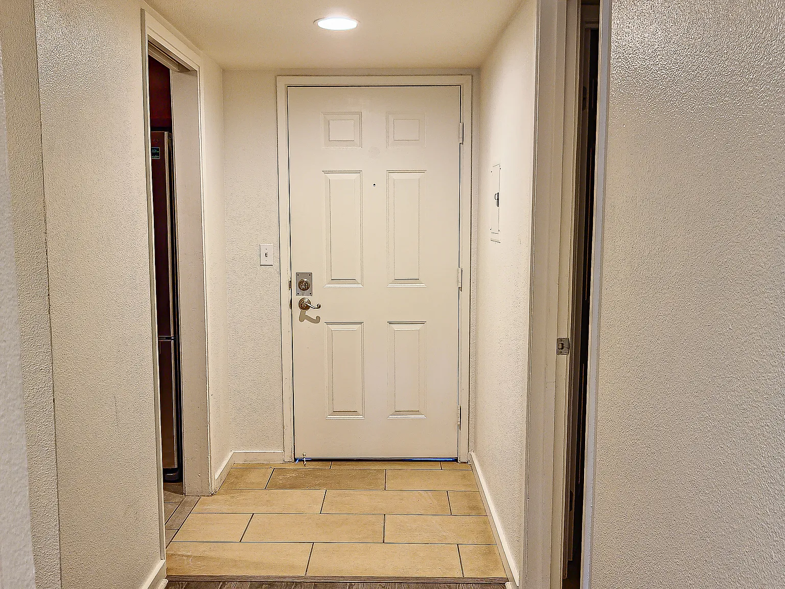 2 bed, 1056 sqft, $2,950 — Photo 3