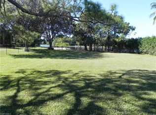 443 Ridge Dr, Naples, FL 34108