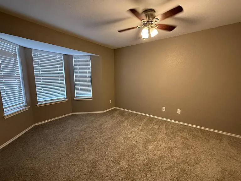 1327 Speight Ave — Photo 11