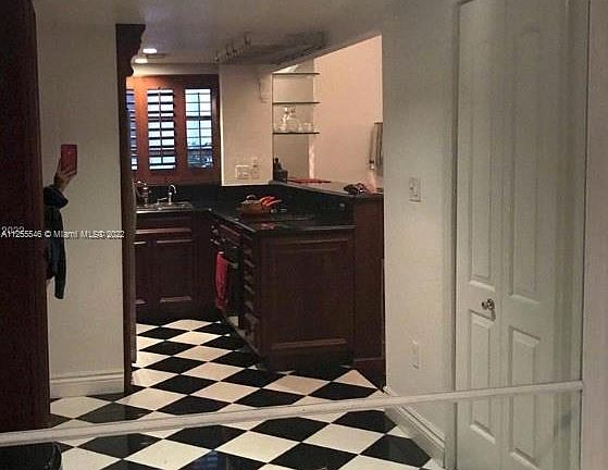 5th image of 1604 Euclid Ave #C2