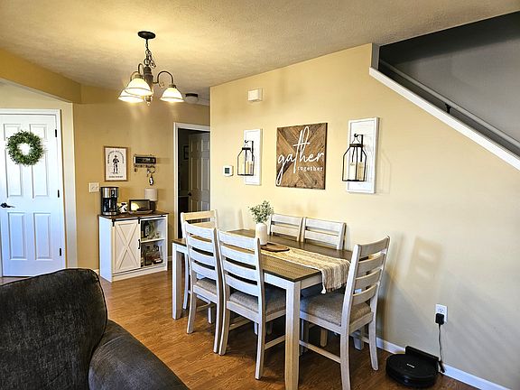 4th image of 411 Brookmont Dr