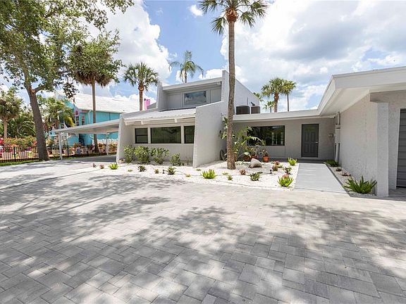 3rd image of 5303 SEA FOREST DRIVE