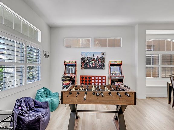 5th image of 10082 Prairie Dove Ave