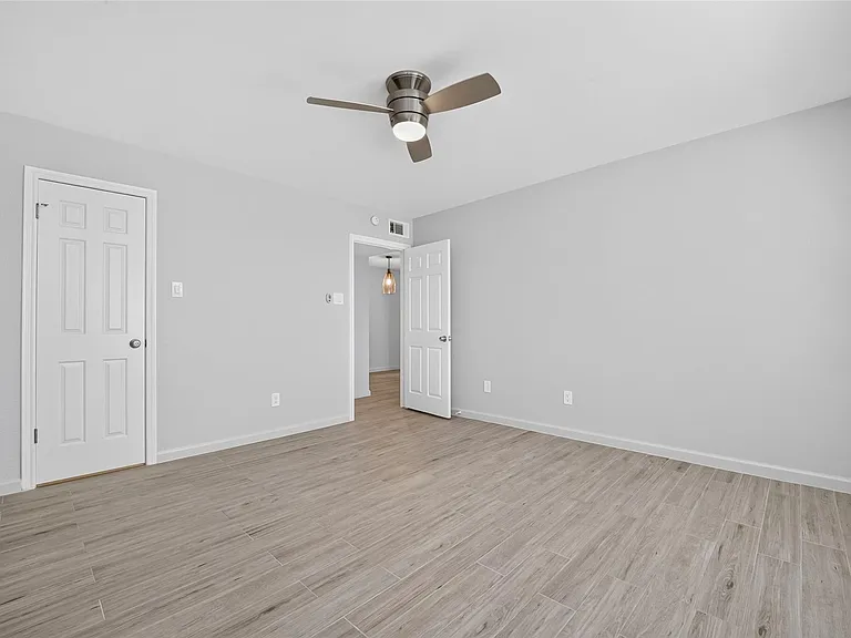 1311 Antoine Dr #195 — Photo 16