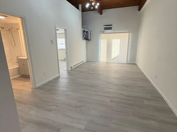 240 Harris St Unit C-12, East Stroudsburg, PA 18301