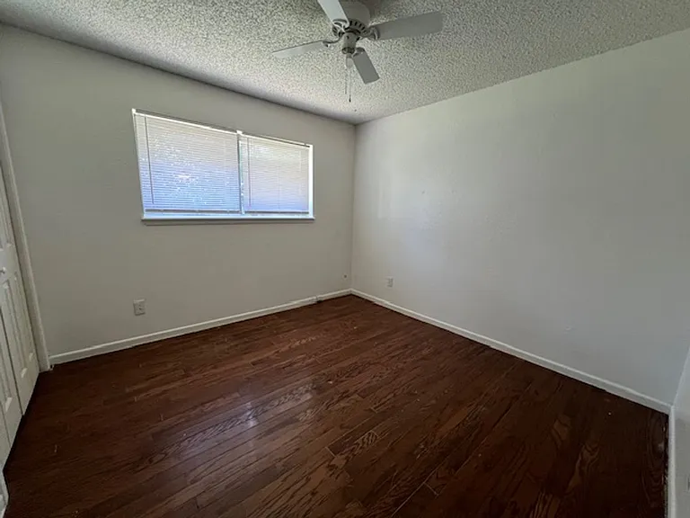 4826 Stonecrest Ct — Photo 13