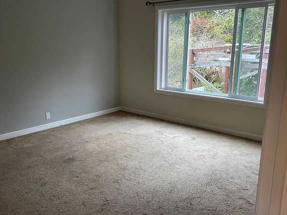 3rd image of 2046 30th Ave